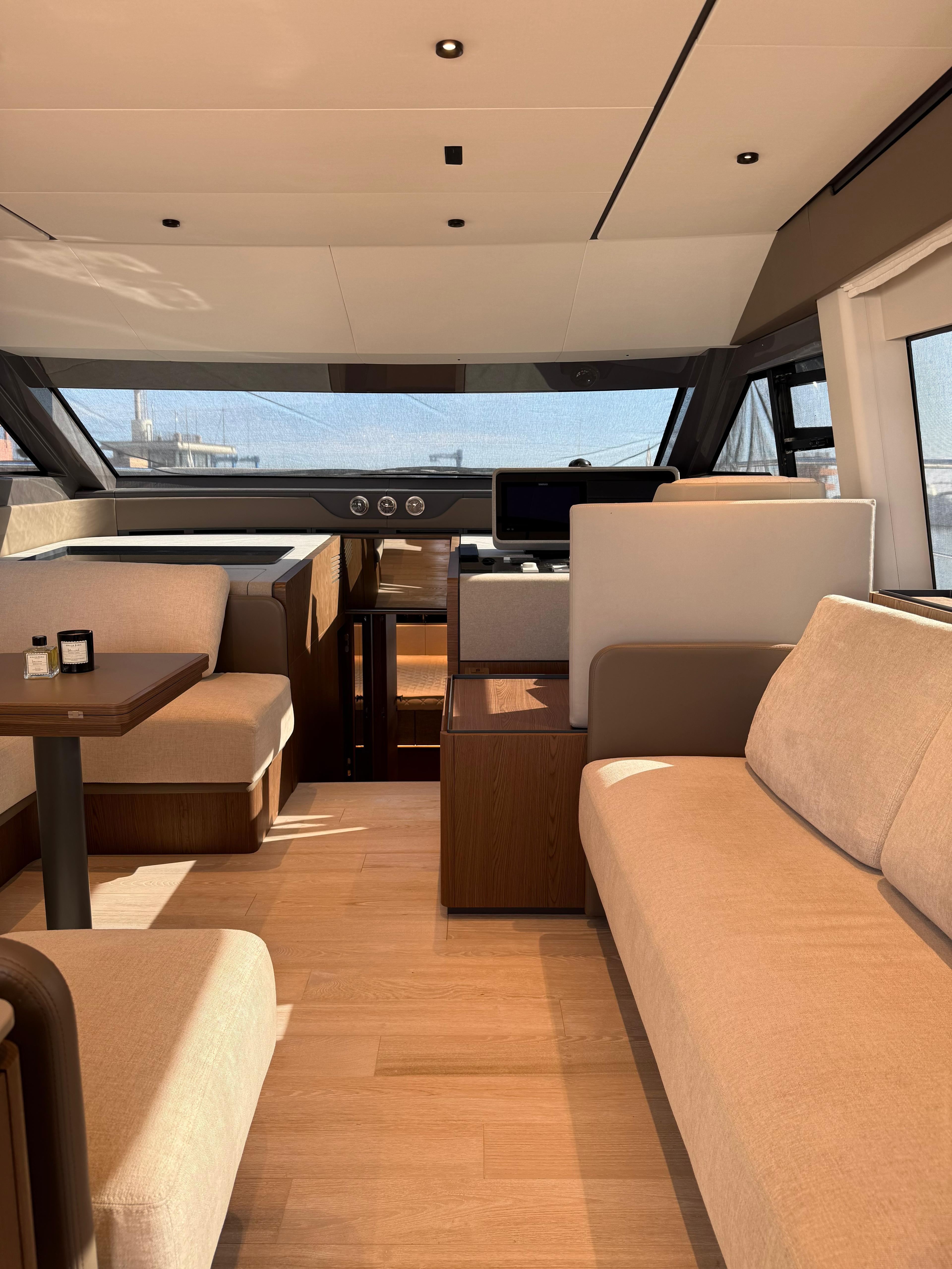 2023 FERRETTI YACHTS 580 